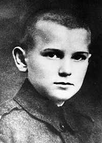 karol_wojtyla_at_12.jpg